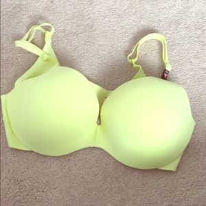 Victoria’s Secret size 34D neon green NWT push-up